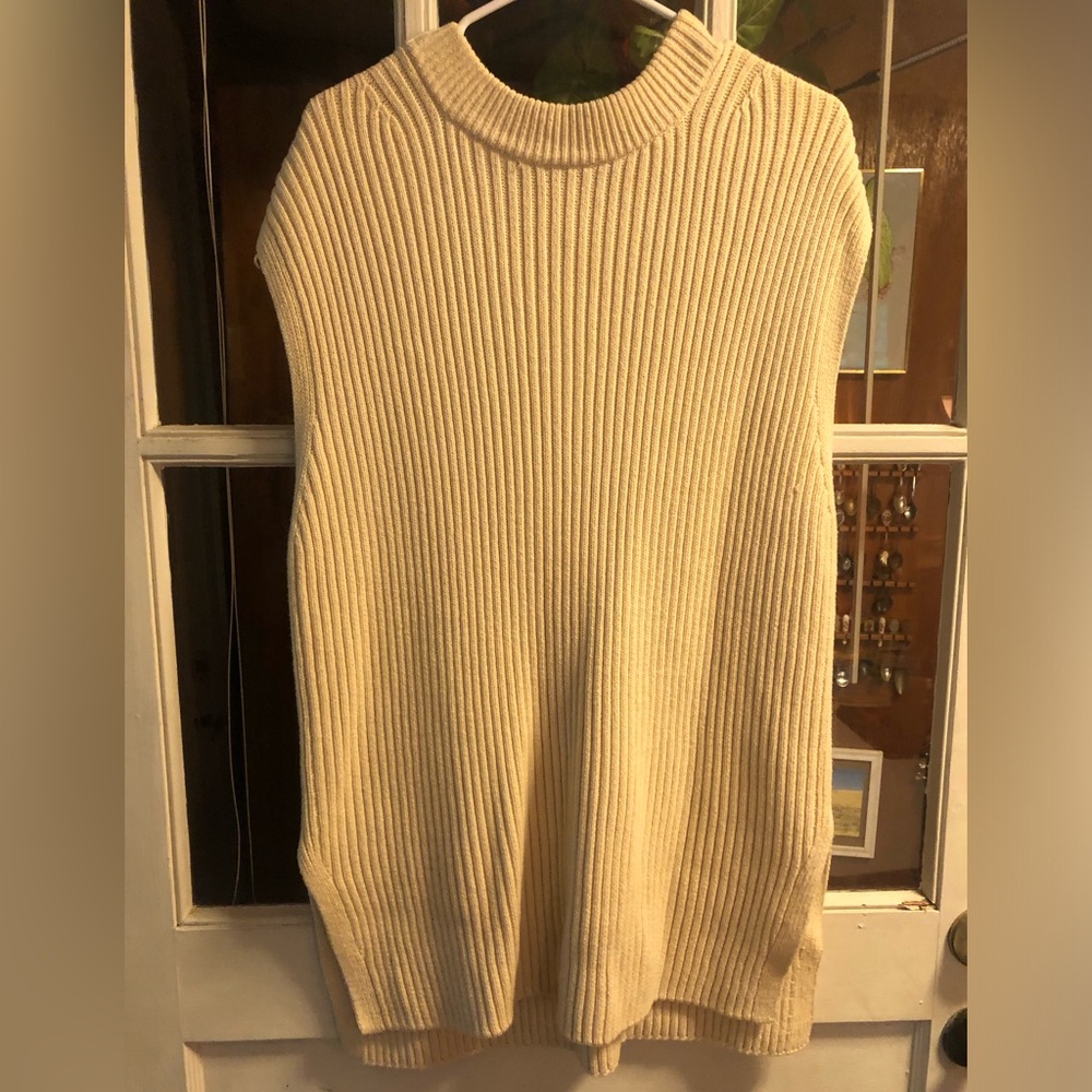 H&M sweater tunic with side slits size S